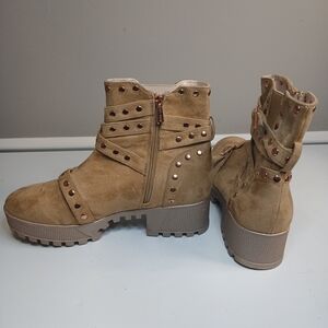 Cape Robbin Tan Suede Feel Studded Combat Boots With Side Zip Gently Worn